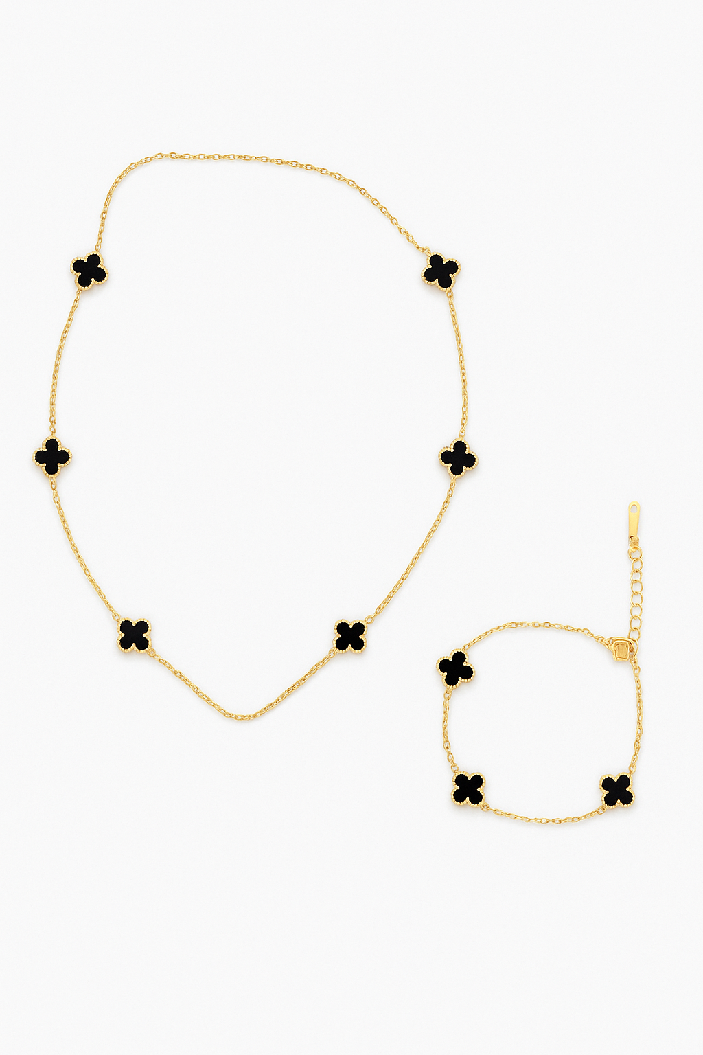 Black Clover Necklace & Bracelet Set – 18K Gold-Plated Minimal Elegance