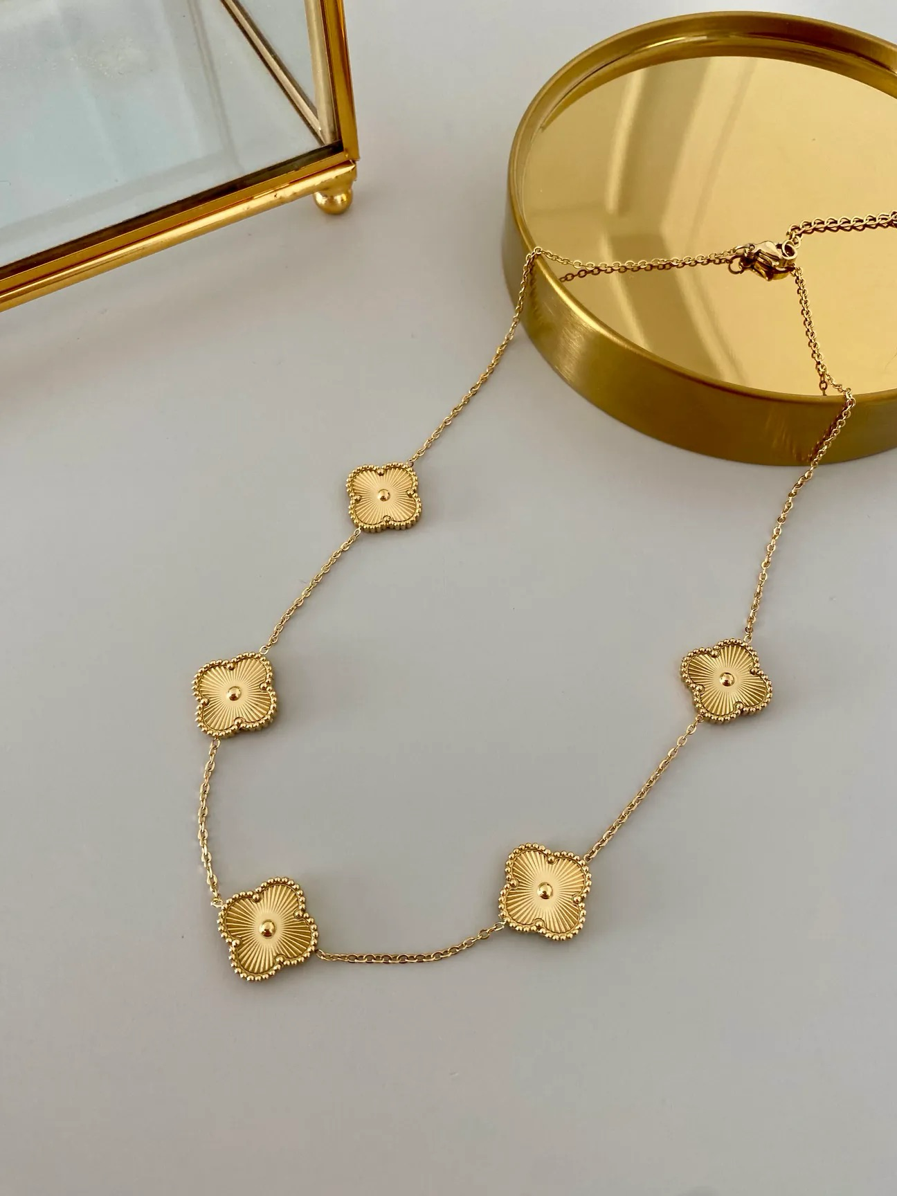 Elegant Gold-Plated Clover Motif Necklace
