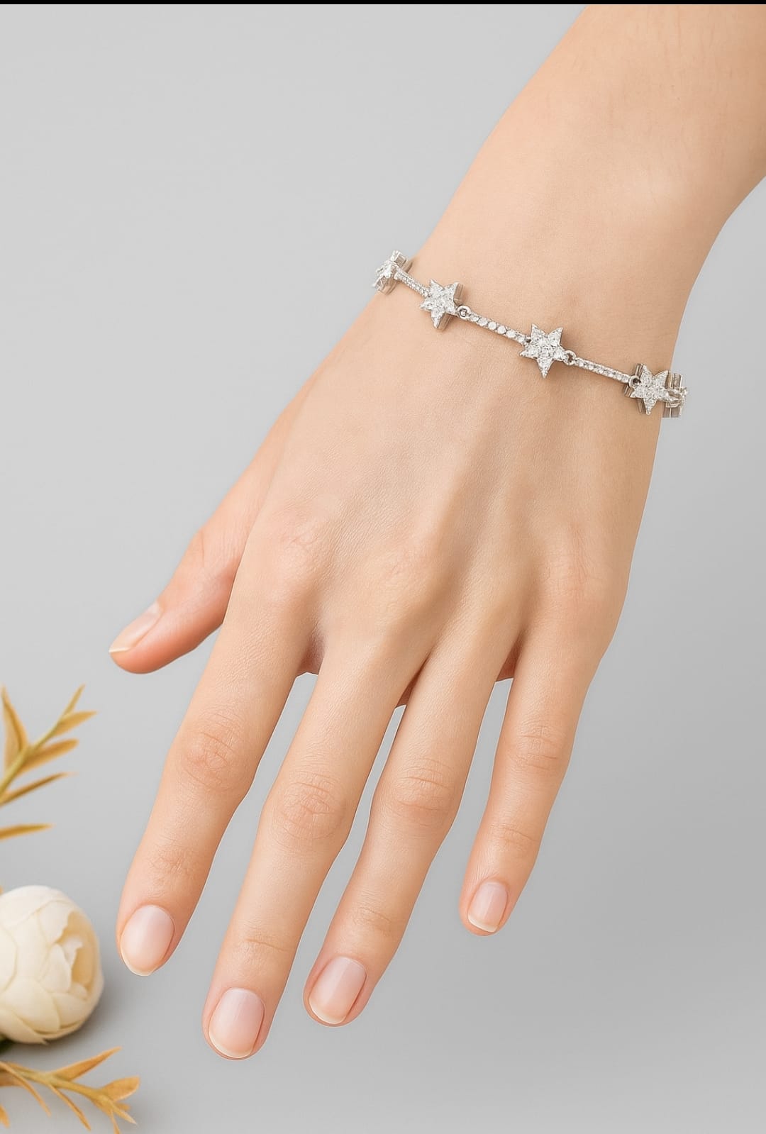Star-Cut Diamond Bracelet – Elegant Rhodium-Plated Sparkle for Everyday Glam