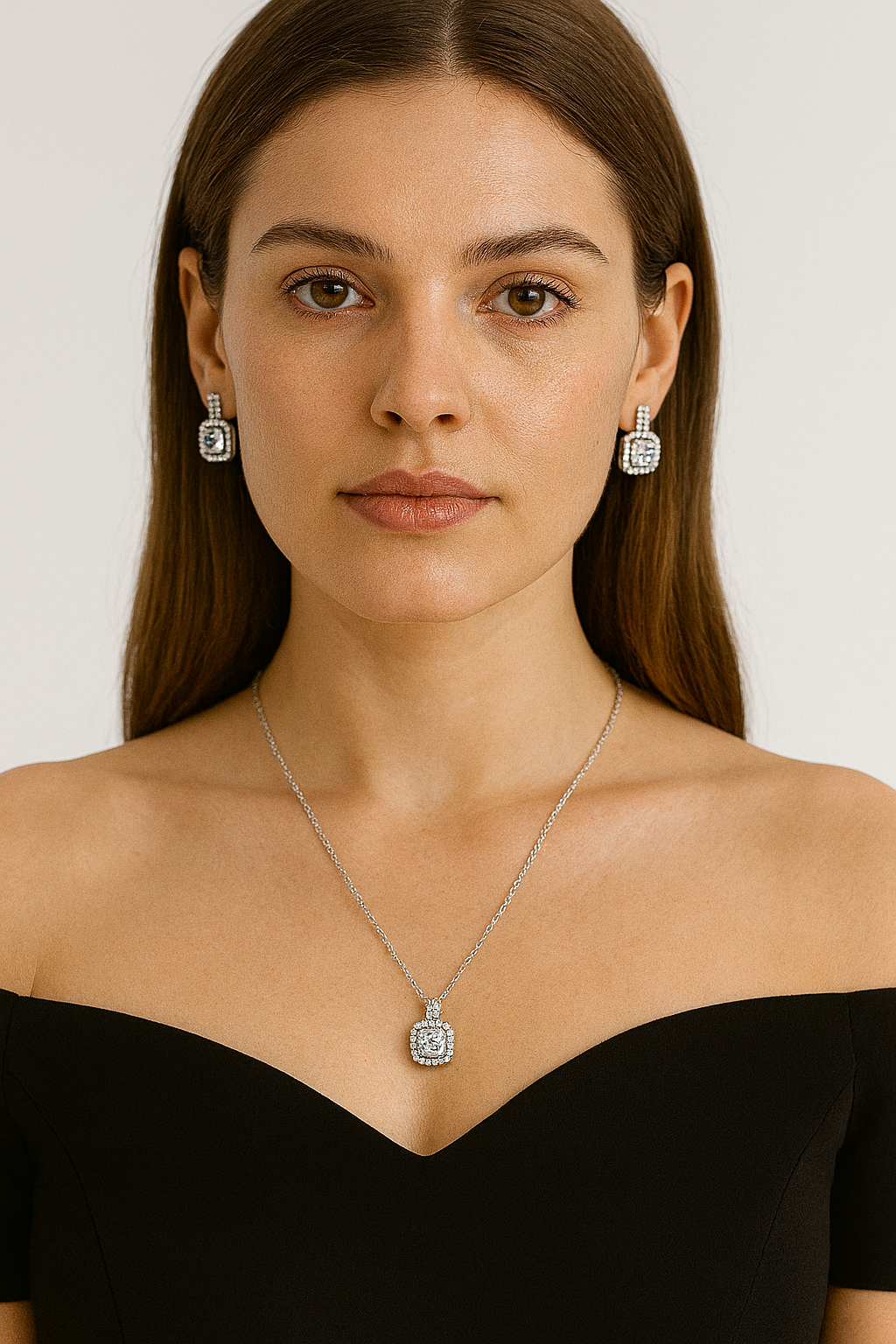 Zircon Necklace and Earring Set – A Sparkle of Elegance