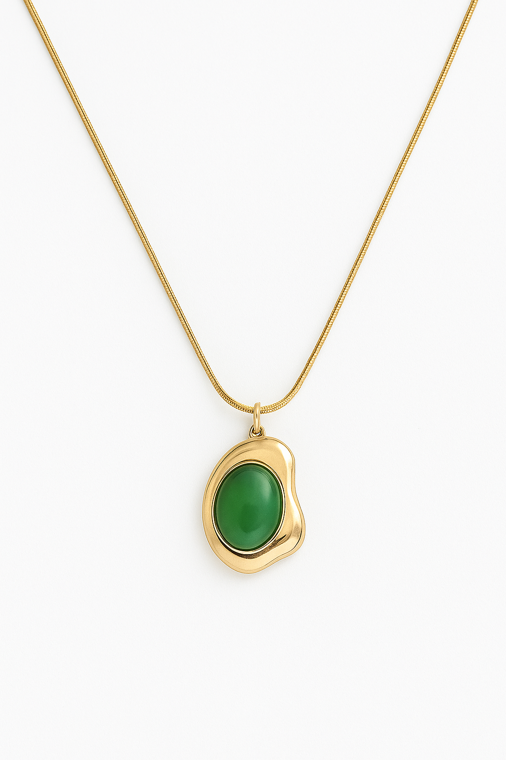 Green Stone Abstract Pendant Necklace – 18K Gold-Plated Minimalist Elegance
