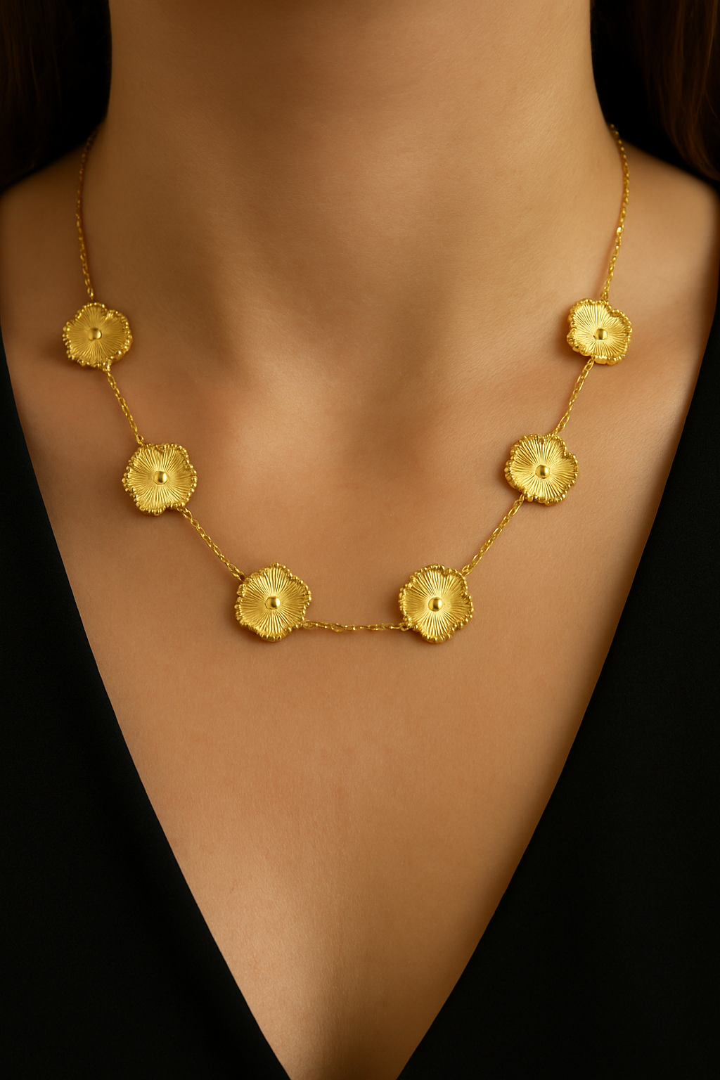 Elegant Gold-Plated Clover Motif Necklace