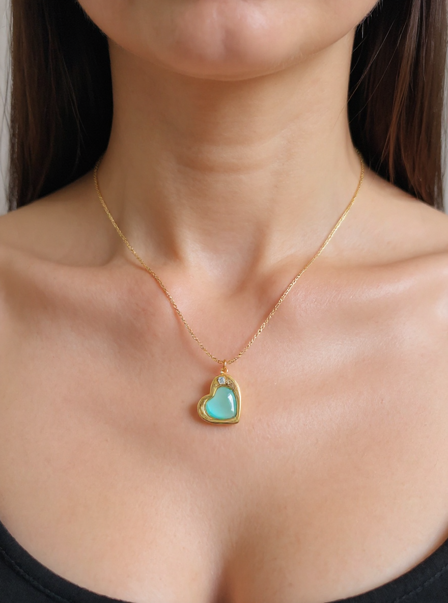 💚 Gold Heart Pendant Necklace with Green-Blue Stone – Romantic Minimal Jewelry