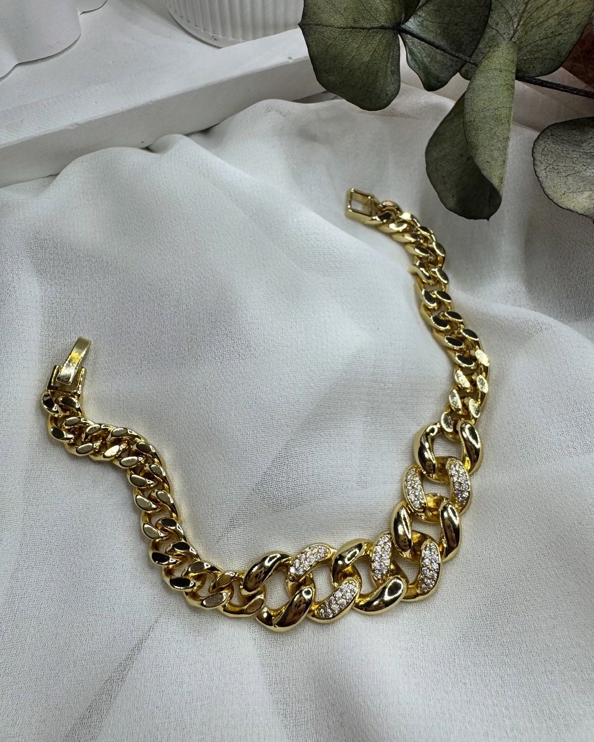 Luxury Gold-Plated Chain Bracelet with Pavé Crystals