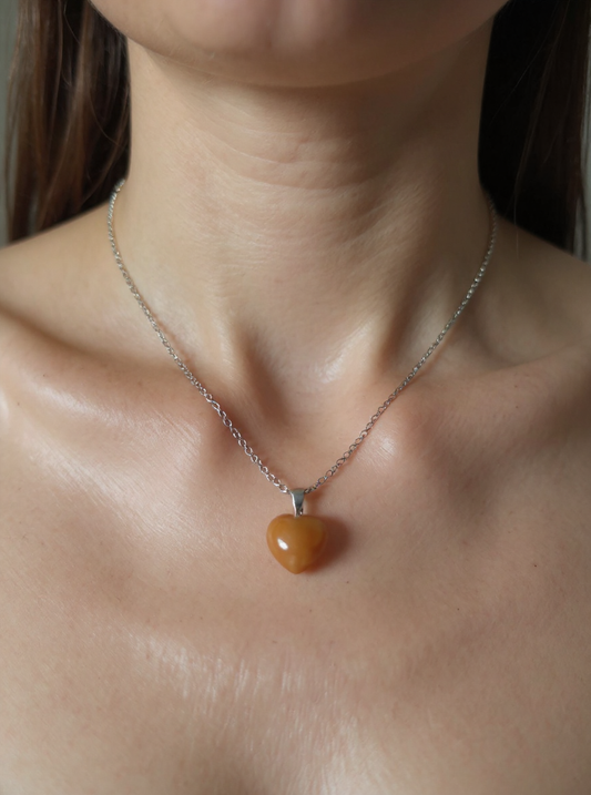 🤎 Natural Agate Heart Necklace – Stainless Steel Chain