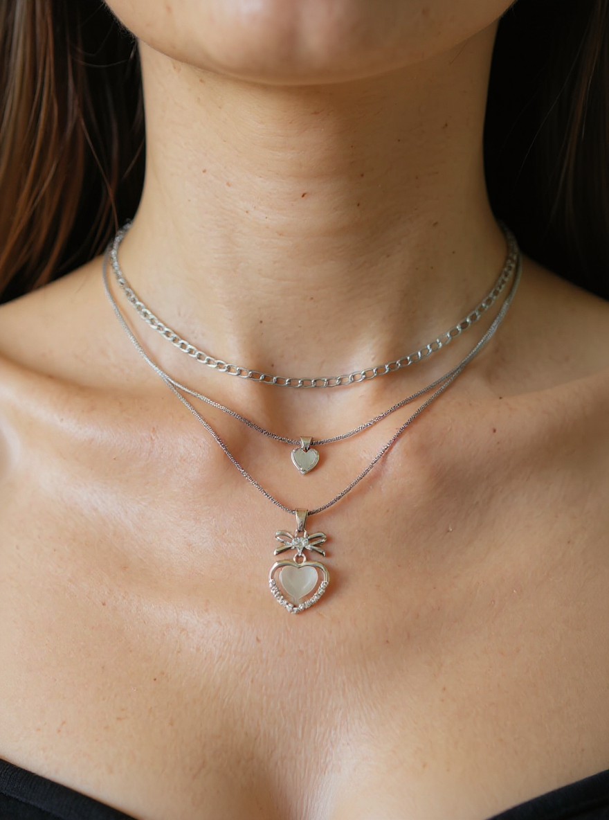 💎 Zircon-Plated Stone Heart Necklace – Styling Options