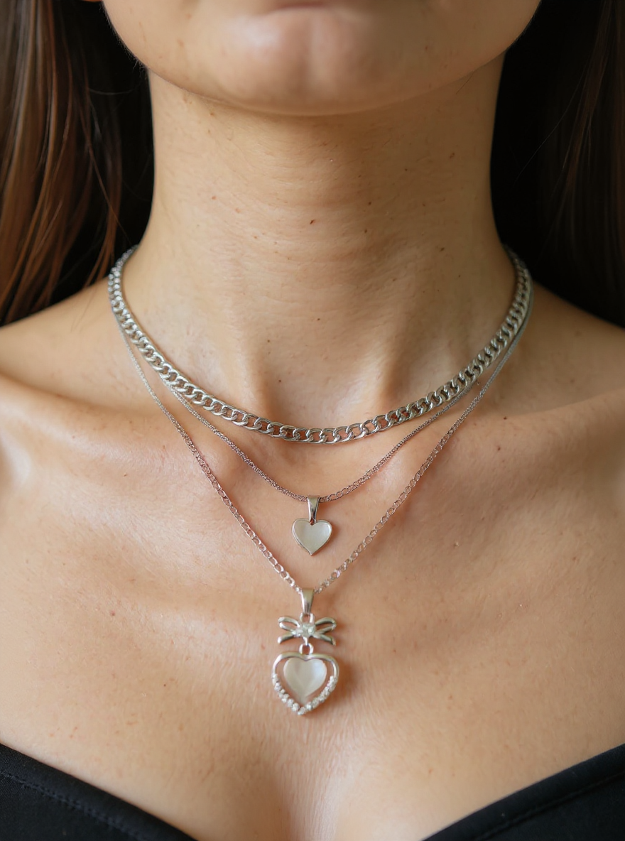 💎 Zircon-Plated Stone Heart Necklace – Styling Options