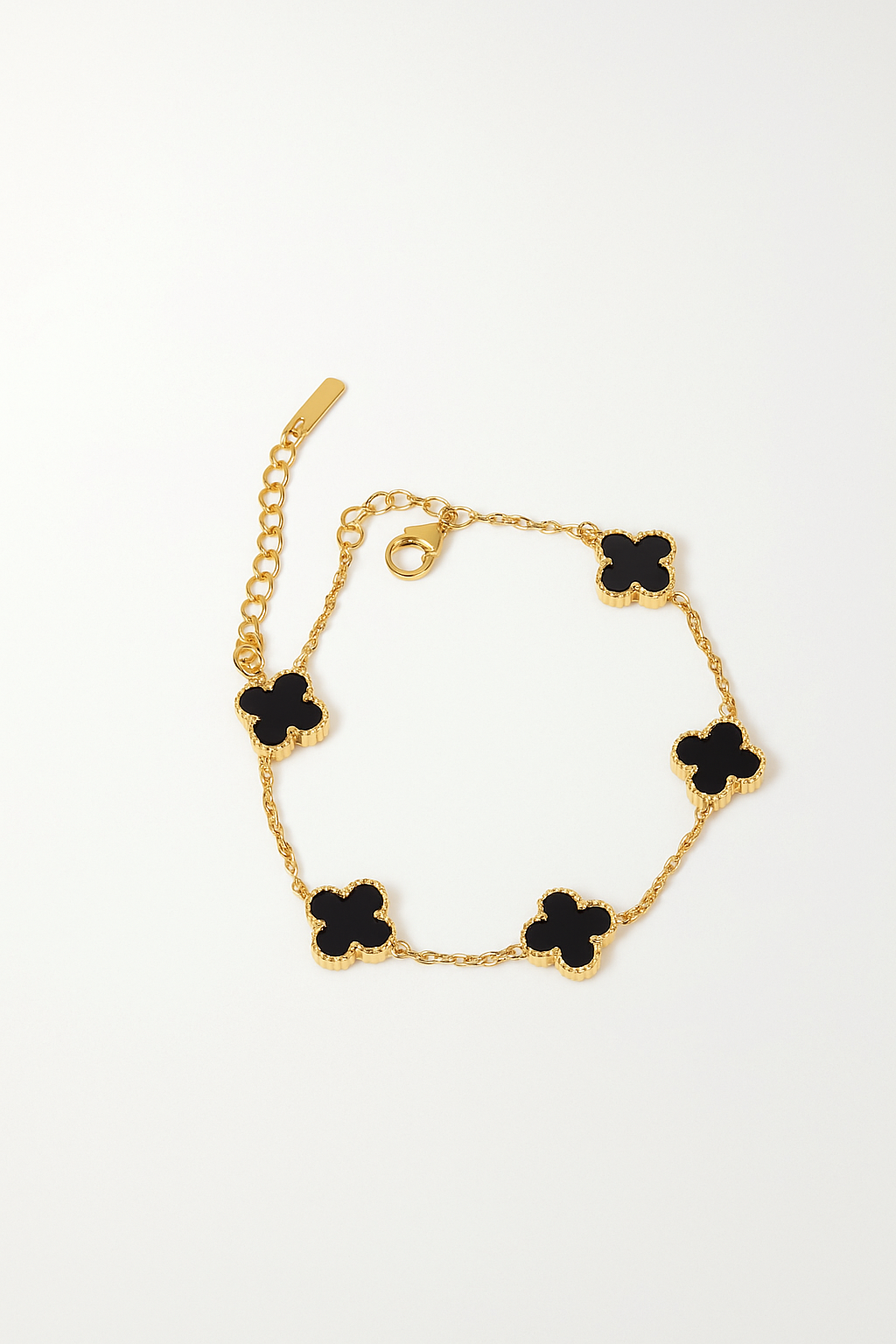 Black Clover Charm Bracelet – 18K Gold-Plated Elegance with Onyx Detailing
